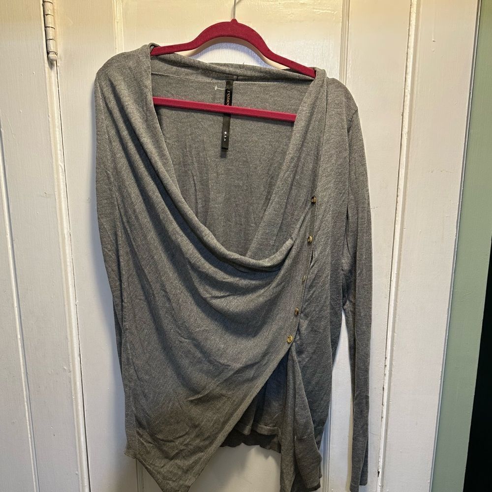 One Size Gray Sweater with Buttons